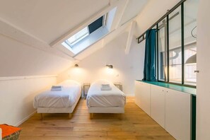 10 soverom, strykejern/-brett, wi-fi (inkludert) og sengetøy