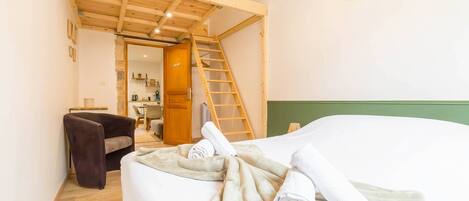 2 bedrooms, free WiFi