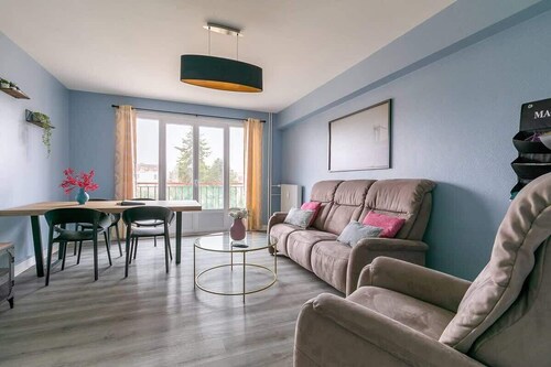 Le Terroir -Appartement 2 chambres avec garage- SR