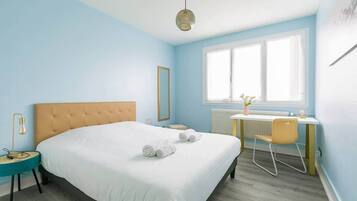 2 chambres, fer et planche Ă repasser, Wi-Fi gratuit, draps fournis