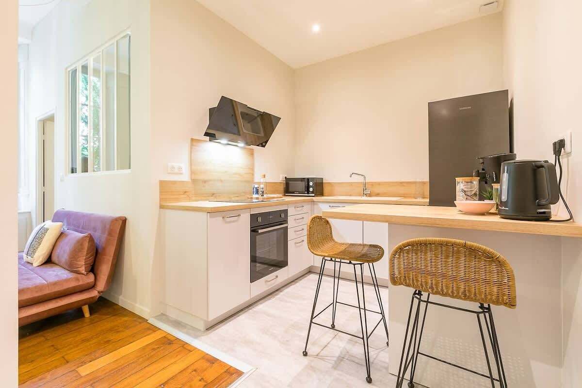 Cookware/dishes/utensils