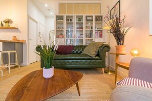 TV - le Tillot - Bel appartement lumineux avec parking (Dijon)