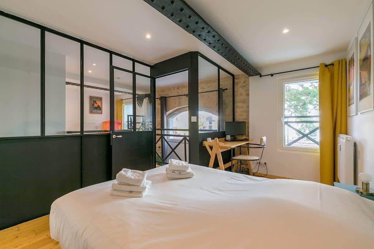 2 soverom, strykejern/-brett, wi-fi (inkludert) og sengetøy