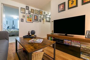 TV