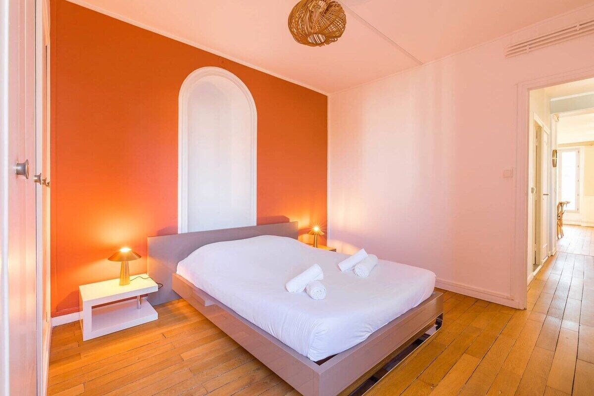 2 chambres, fer et planche à repasser, lit parapluie, Wi-Fi gratuit