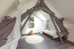 2 chambres, bureau, fer et planche à repasser, accès Internet