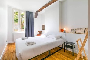 10 bedrooms, free WiFi, bed sheets - Orangerie Jeannin - Appartement au cœur de la vill (Dijon)