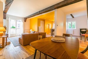 Interior - Orangerie Jeannin - Appartement au cœur de la ville -SR Loc (DIJON)