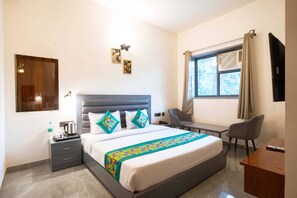 Blackout curtains, iron/ironing board, rollaway beds, bed sheets - Treebo Royal Grand, Sector 71 (Noida)