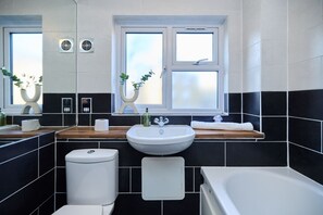 Appartement (2 Bedrooms) | Badkamer | Handdoeken