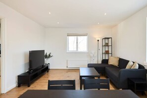 Apartment (2 Bedrooms) | Living area - The West Hampstead Base - Central 2bdr Apartment (London)