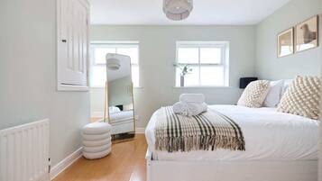 アパートメント (3 Bedrooms) | 3 室のベッドルーム、アイロン / アイロン台、WiFi (無料)、ベッドシーツ