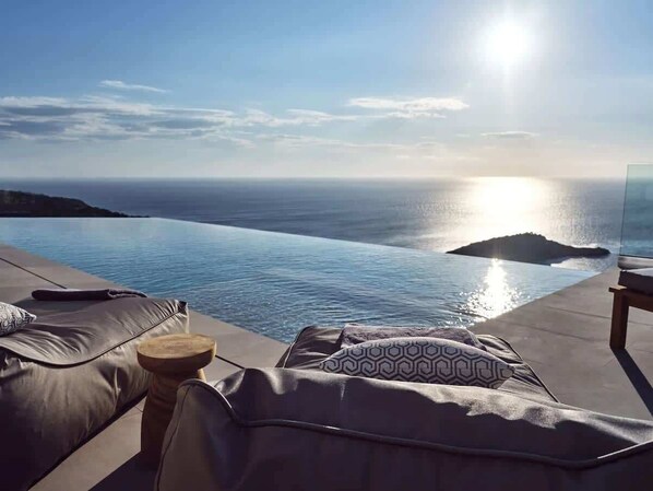 Pool - Villa 3BR Sea View & Infinity Pool Whirlpool BBQ (Zakynthos)