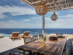 Outdoor dining - Villa 3BR Sea View & Infinity Pool Whirlpool BBQ (Zakynthos)