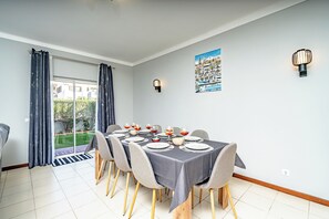 Dining - Algarve Charm with Private Pool, Garden & Spacious Area in Lagos (Lagos)