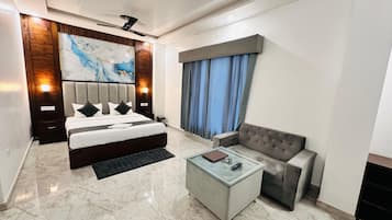 Suite Deluxe | 1 chambre, espace de travail pour ordinateur portable, Wi-Fi gratuit