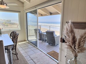 Dining - Gem Of The Sea – A Cayucos Home with Stunning Views & Private Beach Access! (Cayucos)
