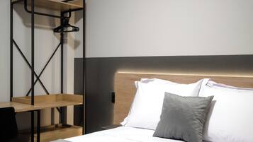 2 bedrooms, iron/ironing board, free WiFi