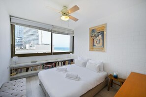 2 habitaciones, tabla de planchar con plancha y acceso a internet