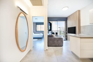 1 bedroom, iron/ironing board, travel crib, WiFi - Cozy 1BR Apartment in Mendele by HolyGuest (Tel Aviv)