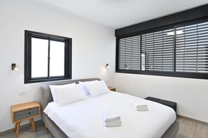 1 多间卧室、熨斗/熨衣板、WiFi、床单