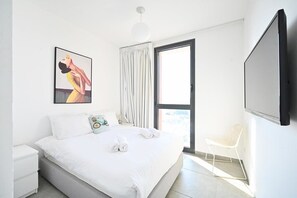 2 chambres, fer et planche à repasser, Wi-Fi, draps fournis