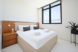 3 bedrooms, iron/ironing board, travel crib, WiFi