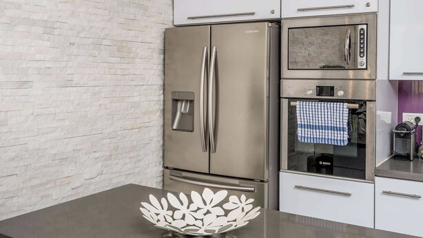 Private kitchen - Spacious 3BR on Frishman Beach by HolyGuest (Tel Aviv)