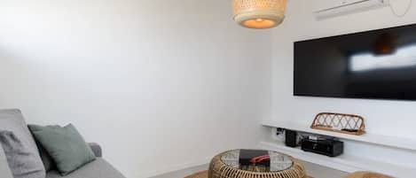 TV