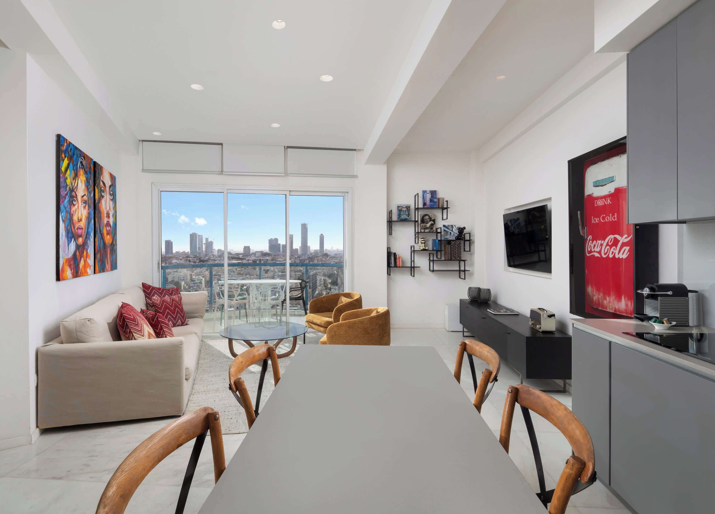 Sky 2br Condo W/ Pool And Sea Views By Holyguest - Tel Aviv