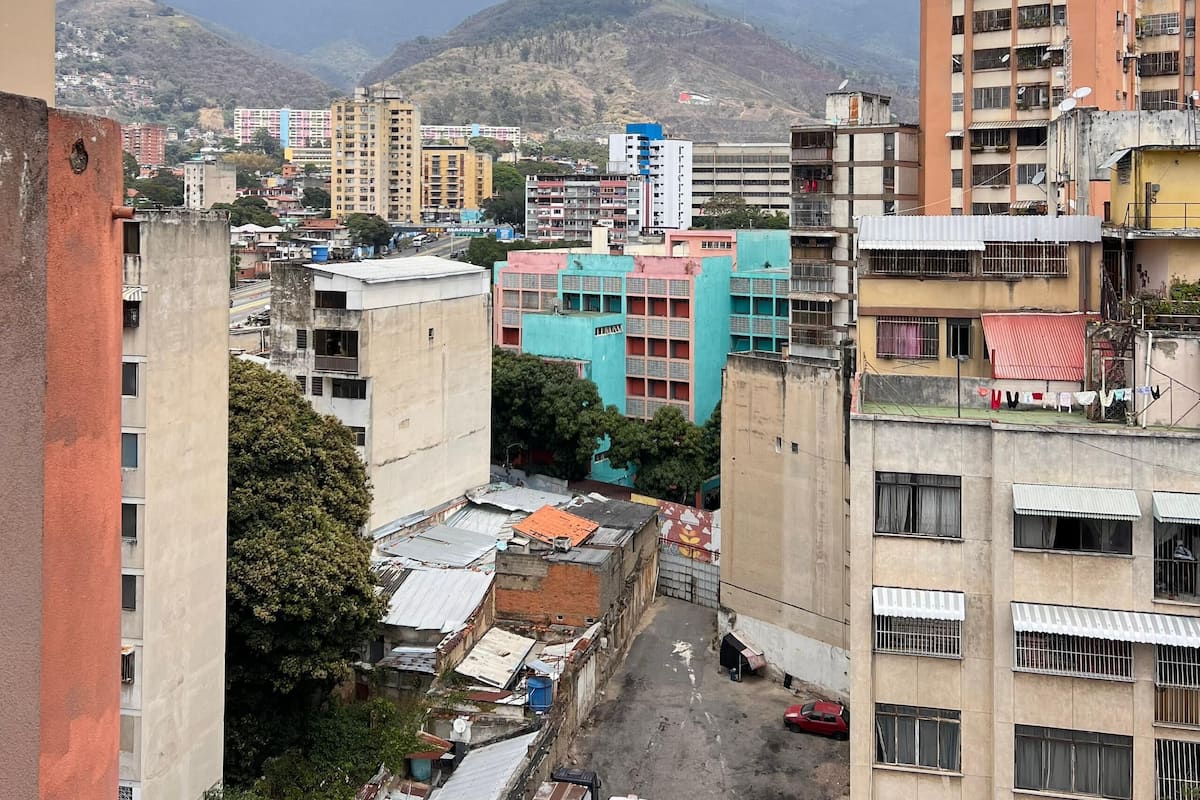 Comfort Room, 1 Double Bed, Non Smoking, City View | City view