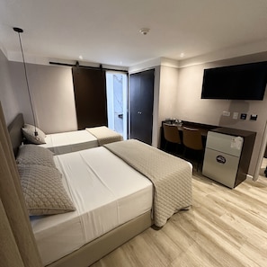 Literie de qualité supérieure, matelas Select Comfort, Wi-Fi gratuit