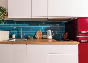 Comfort Studio Suite | Private kitchenette