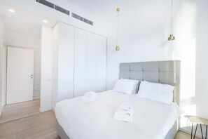 3 Schlafzimmer, Bügeleisen/Bügelbrett, WLAN, Bettwäsche