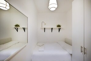 2 bedrooms, iron/ironing board, WiFi, bed sheets - Stylish 2BR by Rothschild by HolyGuest (Tel Aviv)