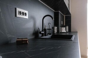 Apartment, 1 Bedroom, Accessible, Garden View | Interior