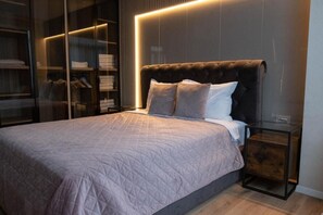 Apartment, 1 Bedroom, Accessible, Garden View | 2 bedrooms