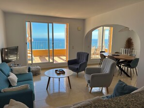 Smart-TV, Bücher, Musikbibliothek