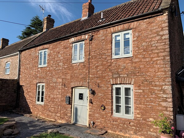 Exterior - Sunny 4-bedroom cottage with South facing garden - Sunflower Cottage (Draycott)