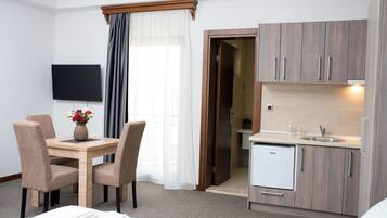 1 bedroom, in-room safe, travel cot, WiFi