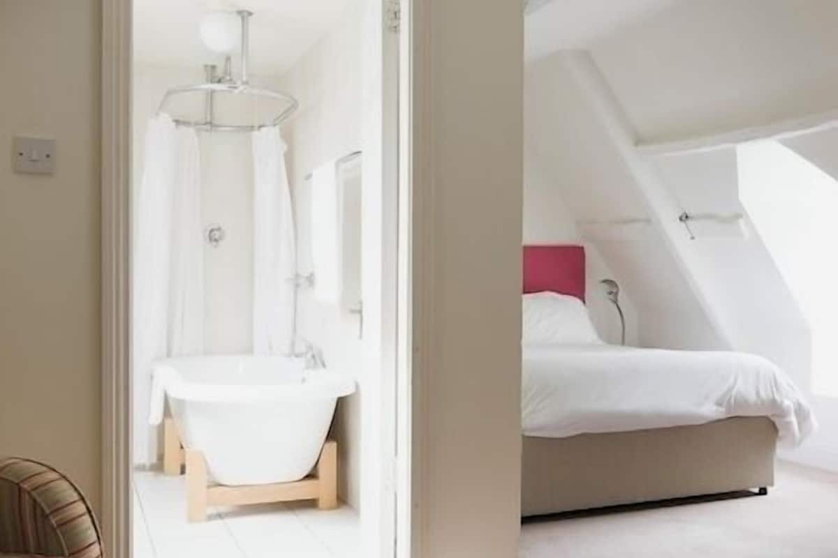 Comfort tweepersoonskamer | 1 slaapkamer, individueel gedecoreerd, gratis wifi