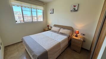 Apartment, 2 Bedrooms, Accessible, Smoking | 2 bedrooms