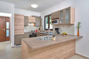 Fridge, microwave, oven, dishwasher