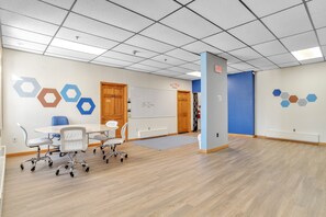 Dining - Foothills Lodge & Diner (Malone)