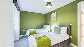 2 bedrooms, desk, iron/ironing board, free WiFi