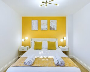 2 bedrooms, desk, iron/ironing board, free WiFi