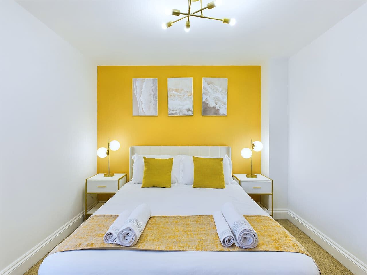 2 bedrooms, desk, iron/ironing board, free WiFi