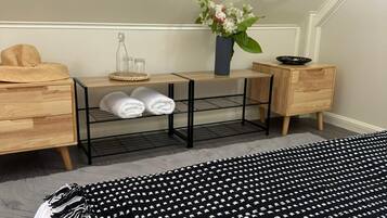 Superior Studio Suite, Courtyard View | In-room safe, free WiFi