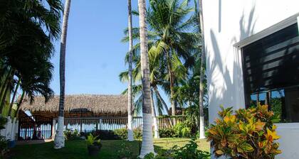 Artist’s Cove: Beachfront Casa in Lo de Marcos