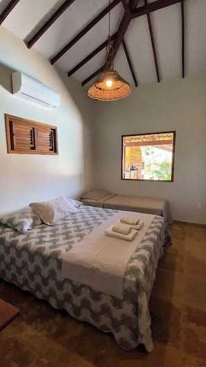 1 habitación, espacio para trabajar con laptop y wifi gratis